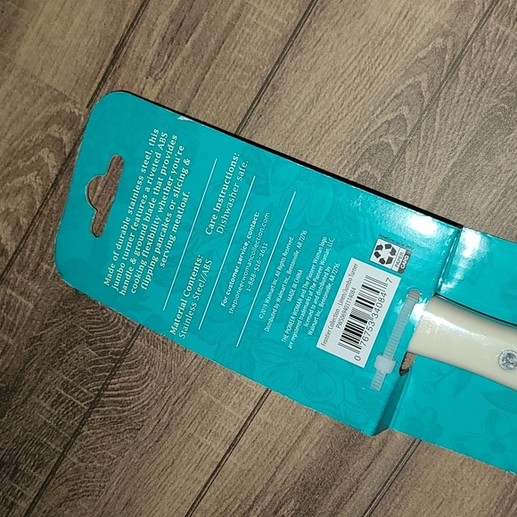 Pioneer Woman Frontier Collection Jumbo Turner in Ivory - Picture 4 of 4